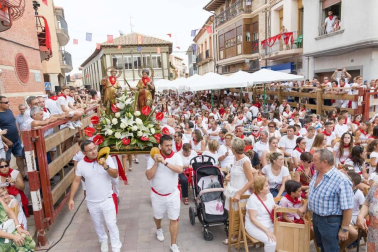 Galería de fotos del Paloteado de fiestas de Fustiñana