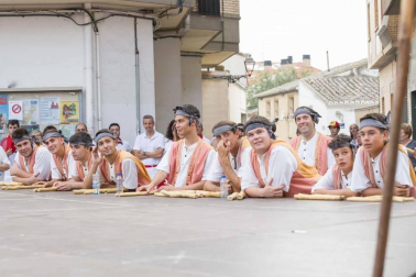 Galería de fotos del Paloteado de fiestas de Fustiñana