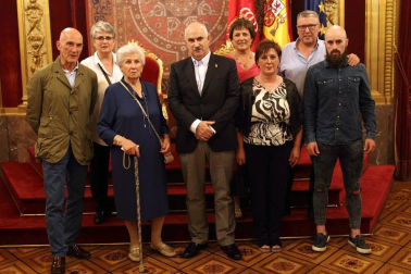 Los nuevos consejeros del Gobierno de Navarra tomaron posesión este miércoles rodeados de sus familiares