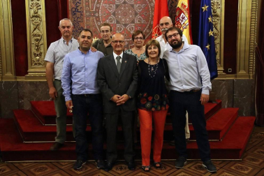 Los nuevos consejeros del Gobierno de Navarra tomaron posesión este miércoles rodeados de sus familiares