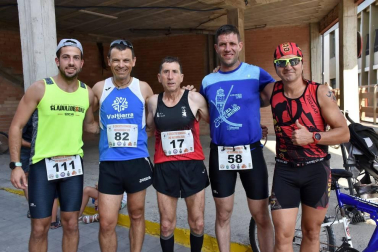 150 corredores en categoría absoluta y cerca de un centenar de niños participaron, el sábado 3 de agosto, en la edición número treinta y cinco de la popular carrera de la Joya de Fustiñana. Este año, además, la prueba ha sido elegida para estrenar el primer Circuito de running MD Ribera Sur.