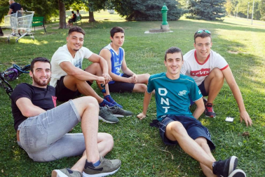 'La terraza. Open Air Experience' es un proyecto alrededor de la música electrónica organizado conjuntamente por la asociación Bideberri y el Colectivo Open Air. El entorno del Palacio de Mendillorri es el punto de encuentro para los amantes de este tipo de música, que pueden disfrutar de espectáculos, talleres y propuestas de formación técnica. Una programación que se prolongará durante todo el verano, con cierre el 15 de septiembre.