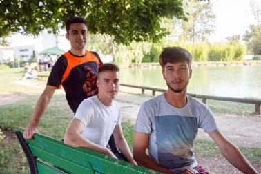 'La terraza. Open Air Experience' es un proyecto alrededor de la música electrónica organizado conjuntamente por la asociación Bideberri y el Colectivo Open Air. El entorno del Palacio de Mendillorri es el punto de encuentro para los amantes de este tipo de música, que pueden disfrutar de espectáculos, talleres y propuestas de formación técnica. Una programación que se prolongará durante todo el verano, con cierre el 15 de septiembre.