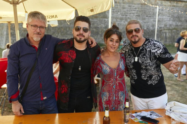 El festival Flamenco on Fire y la Sala Indara han organizado tres conciertos gratuitos que servirán de preludio a la llegada, el 20 de agosto, del reconocido festival flamenco. La actuación de La Negra y El Panky sirvió para abrir este ciclo previo, que contará también con la presencia de Paquete y los Porrina Jam y Las Migas.