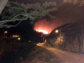 Imágenes del incendio en Funes