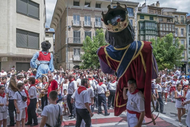 Todas las fotos de la despedida de los gigantes en fiestas de Estella en Diario de Navarra