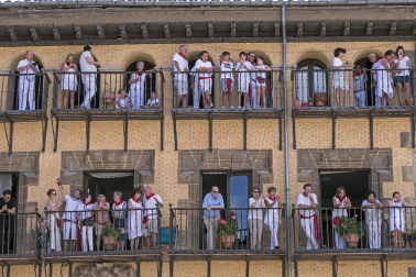 Todas las fotos de la despedida de los gigantes en fiestas de Estella en Diario de Navarra