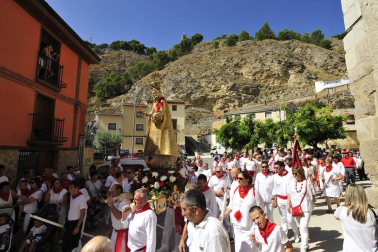 Todas las fotos de la procesión de la Virgen de fiesats de Falces 2019