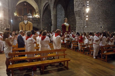 Todas las fotos de la procesión y concentración de gigantes de fiestas de Aoiz 2019