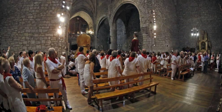 Todas las fotos de la procesión y concentración de gigantes de fiestas de Aoiz 2019
