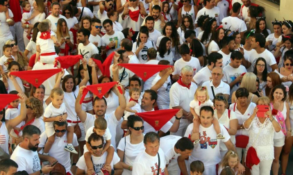 Todas las fotos del inicio de las fiestas de Los Arcos.