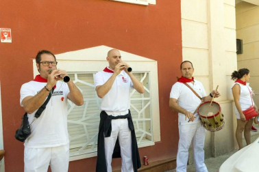 Todas las fotos del cohete de fiestas de Buñuel 2019