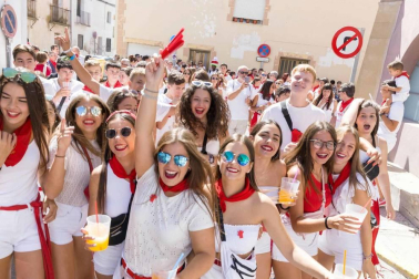 Todas las fotos del cohete de fiestas de Buñuel 2019