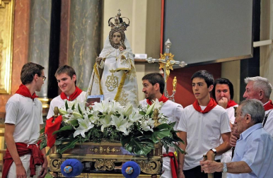 Fotos de la procesión del 15 de agosto de fiestas de Burlada