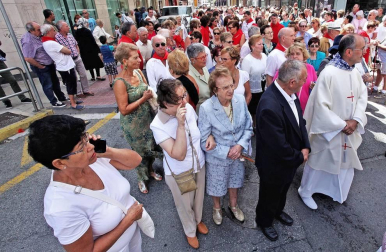 Fotos de la procesión del 15 de agosto de fiestas de Burlada
