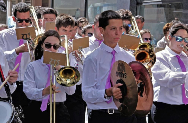 Fotos de la procesión del 15 de agosto de fiestas de Burlada