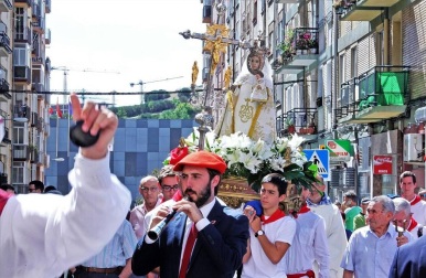 Fotos de la procesión del 15 de agosto de fiestas de Burlada