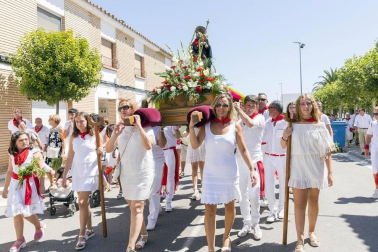 Todas las fotos de fiestas de Cabanillas 2019