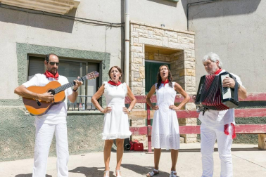 Todas las fotos de fiestas de Cabanillas 2019