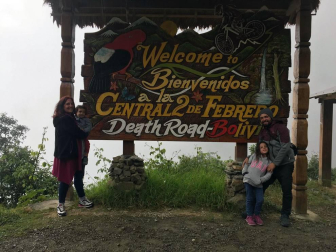 Una madre, un padre, dos hijos, una furgoneta, cuatro países, 15.000 kilómetros y diez meses. La pamplonesa Cristina Saraldi, de 38 años, y su familia recorrieron Chile, Argentina, Bolivia y Perú