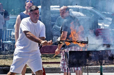 Todas las fotos de la costillada de Fiestas de Burlada 2019 en Diario de Navarra