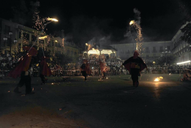 Todas las fotos de los Correfoc en la Plaza de Navarra de las Fiestas de Tafalla 2019 en el Diario de Navarra