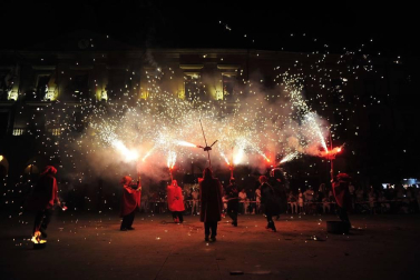 Todas las fotos de los Correfoc en la Plaza de Navarra de las Fiestas de Tafalla 2019 en el Diario de Navarra