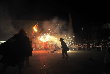 Todas las fotos de los Correfoc en la Plaza de Navarra de las Fiestas de Tafalla 2019 en el Diario de Navarra