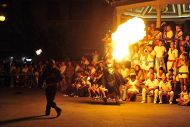 Todas las fotos de los Correfoc en la Plaza de Navarra de las Fiestas de Tafalla 2019 en el Diario de Navarra