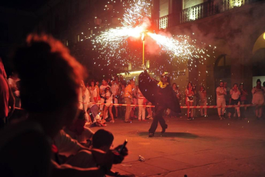 Todas las fotos de los Correfoc en la Plaza de Navarra de las Fiestas de Tafalla 2019 en el Diario de Navarra