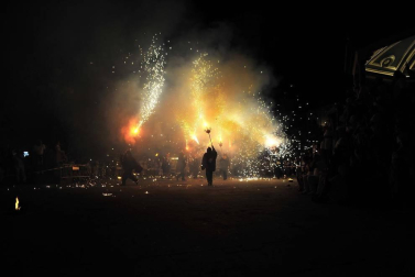 Todas las fotos de los Correfoc en la Plaza de Navarra de las Fiestas de Tafalla 2019 en el Diario de Navarra