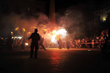 Todas las fotos de los Correfoc en la Plaza de Navarra de las Fiestas de Tafalla 2019 en el Diario de Navarra