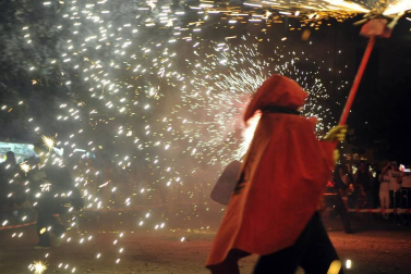 Todas las fotos de los Correfoc en la Plaza de Navarra de las Fiestas de Tafalla 2019 en el Diario de Navarra