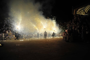 Todas las fotos de los Correfoc en la Plaza de Navarra de las Fiestas de Tafalla 2019 en el Diario de Navarra