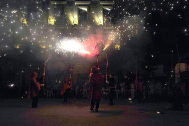 Todas las fotos de los Correfoc en la Plaza de Navarra de las Fiestas de Tafalla 2019 en el Diario de Navarra