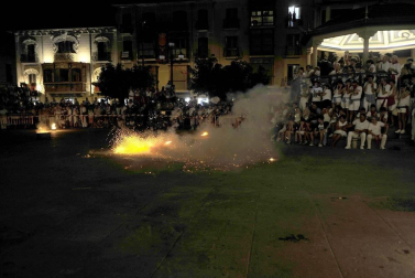 Todas las fotos de los Correfoc en la Plaza de Navarra de las Fiestas de Tafalla 2019 en el Diario de Navarra