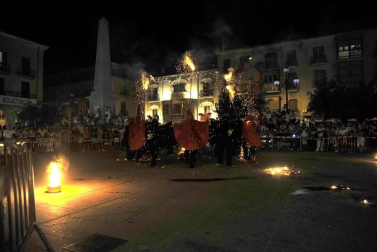 Todas las fotos de los Correfoc en la Plaza de Navarra de las Fiestas de Tafalla 2019 en el Diario de Navarra
