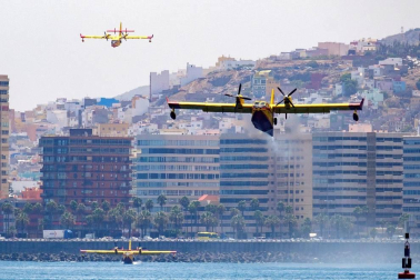 El incendio de Gran Canaria se descontrola y amenaza el parque natural de Tamadaba