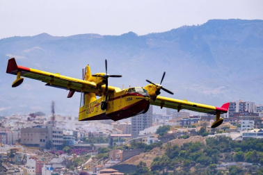 El incendio de Gran Canaria se descontrola y amenaza el parque natural de Tamadaba