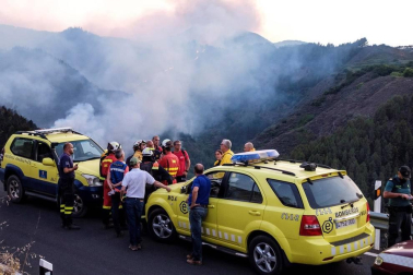 El incendio de Gran Canaria se descontrola y amenaza el parque natural de Tamadaba