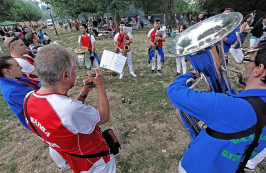 Todas las fotos de los calderetes de Fiestas de Burlada 2019 en el Diario de Navarra