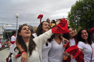 Todas las fotos del cohete de Fiestas de Mélida 2019 en el Diario de Navarra