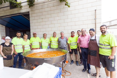Todas las fotos de la comida popular de Fiestas de Cabanillas 2019 en el Diario de Navarra