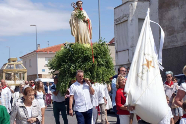 Todas las fotos de la procesión de San Bernardo de Fiestas de Tulebra 2019 en el Diario de Navarra