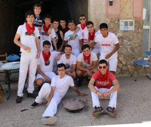 En la pochada de las fiestas de Lerín de este año se repartieron 1.600 raciones del guiso, elaborado con 400 kg. de alubias.