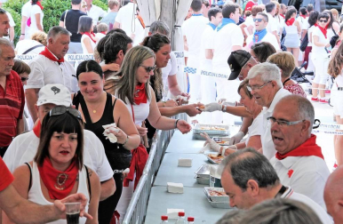 Fotos del cohete de fiestas de Noáin