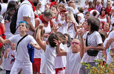 Fotos del cohete de fiestas de Noáin