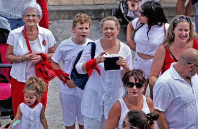 Fotos del cohete de fiestas de Noáin