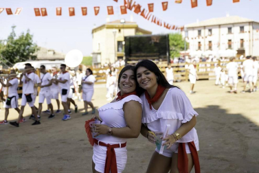 Galería de fotos del primer día de las fiestas de Sesma 2019.