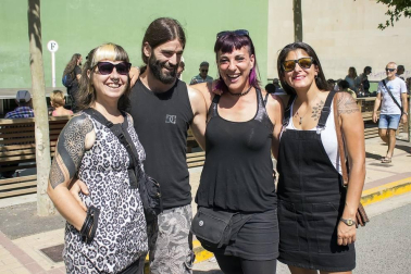 La cita anual de los vecinos de Sartaguda con el melocotón fue un completo éxito. La octava edición de la feria, que se celebró el 18 de agosto, puso a la venta 2.000 kilos más de los estimados, llegando a los 12.000. El mercado ofertó también otros frutos, como paraguayos, peras y tomates, al que se sumaron stands con artículos de artesanía.